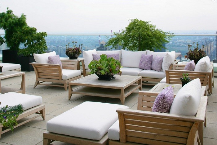 Muebles de terraza, tu propio oasis en casa. Juego de muebles de madera