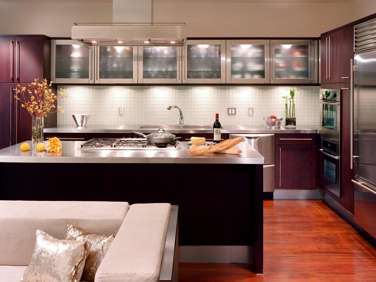 Como diseñar una cocina: consejos utiles y provechosos Diseño de cosina empotradas con purrtas