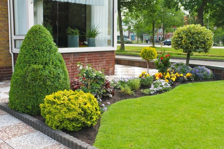 Jardines pequeños y patios de diseño único Patios piso diseño
