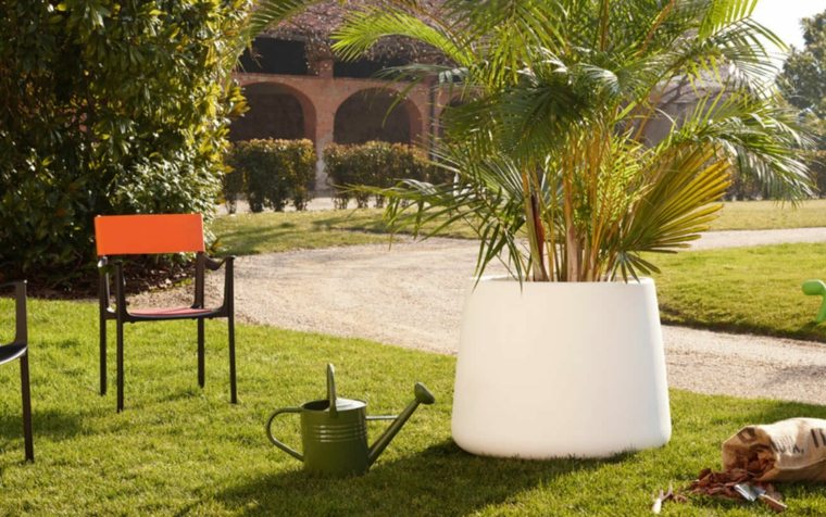 Jardineras inmensamente elegantes y funcionales. Diseño Tropical Jardín