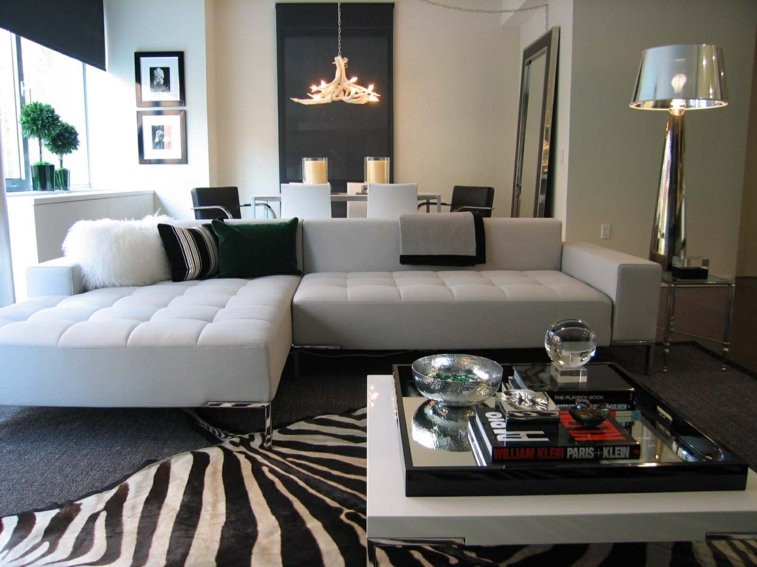 Decorar salas de estar en blanco y negro, ¿se atreve?