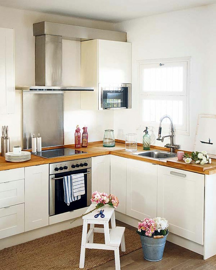 Blanco y madera cincuenta ideas para decorar tu cocina Cocinas blancas con encimeras silestone beige