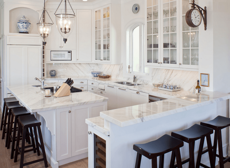 Cocinas blancas con muebles de madera muy modernas