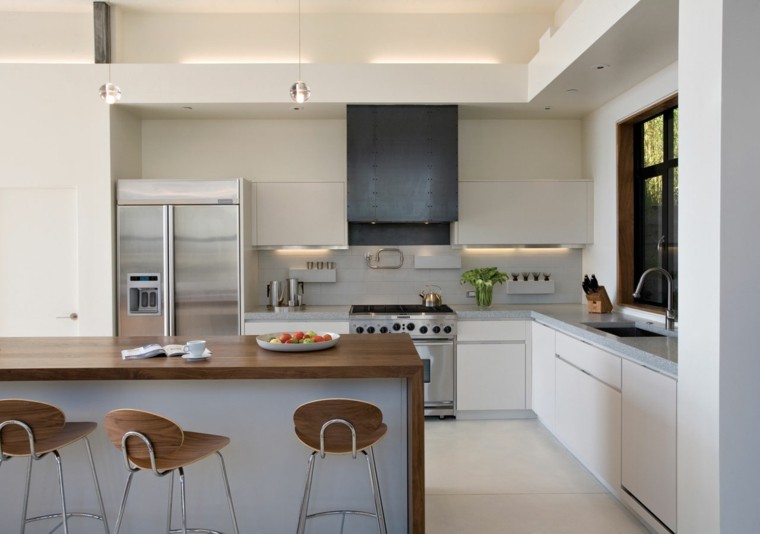 Blanco y madera cincuenta ideas para decorar tu cocina Cocina integral aglomerado con isla