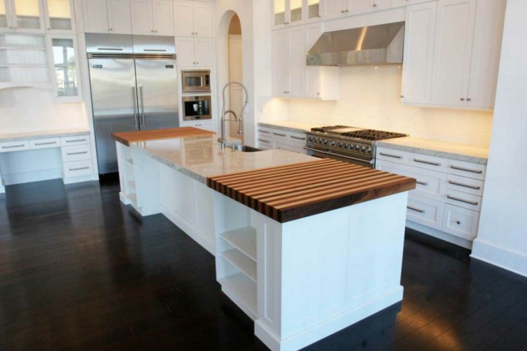 Blanco y madera cincuenta ideas para decorar tu cocina Cocina integral aglomerado con isla