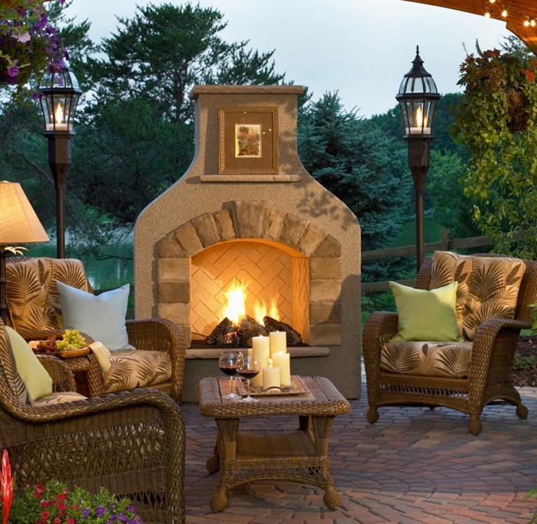 Diseño de jardines: jardines verticales, chimeneas, piscinas