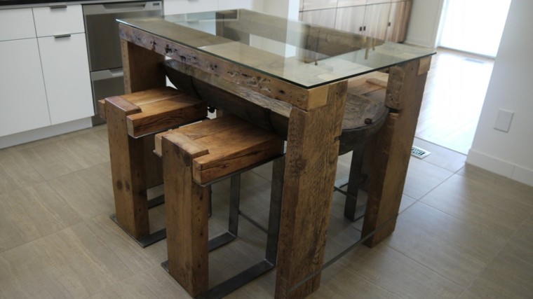 Muebles rusticos, aires campestres para todo espacio. Sillas par mesas de cristal
