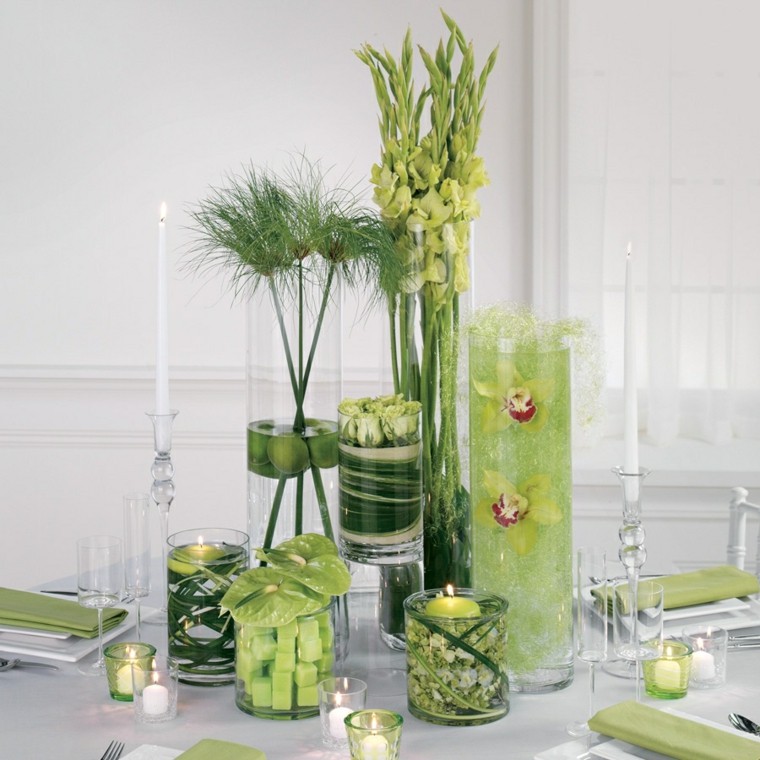 Ramos de flores y arreglos florales para decorar el hogar Como decorar un jarron de cristal