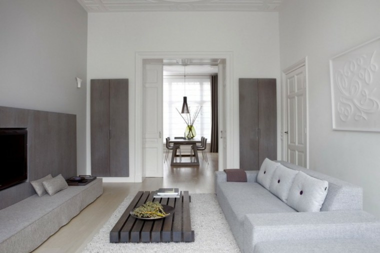 Decoración de interiores modernos en gris y blanco