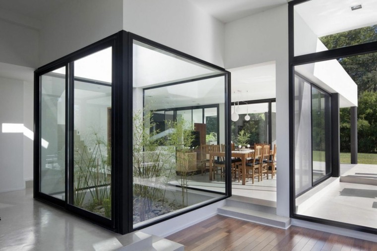 Patio interior cincuenta ideas modernas para decorarlo