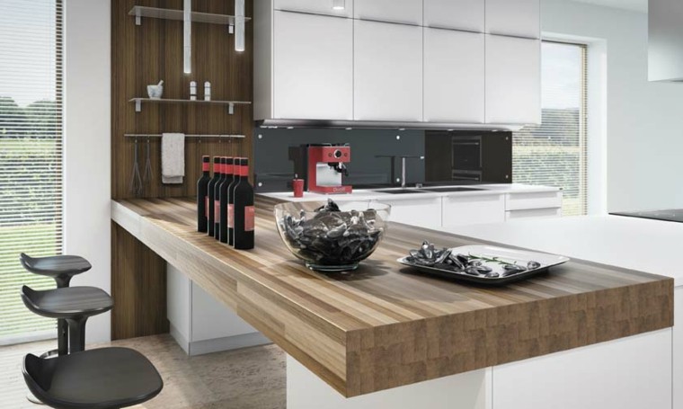 Cocina americana con barra, funcionalidad en tu hogar.
