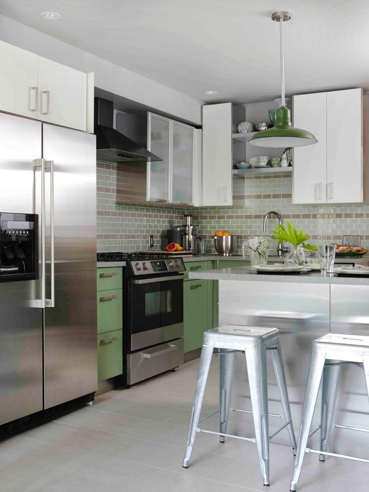 Cocinas pequeñas 50 ideas que impresionan Comedores color plata