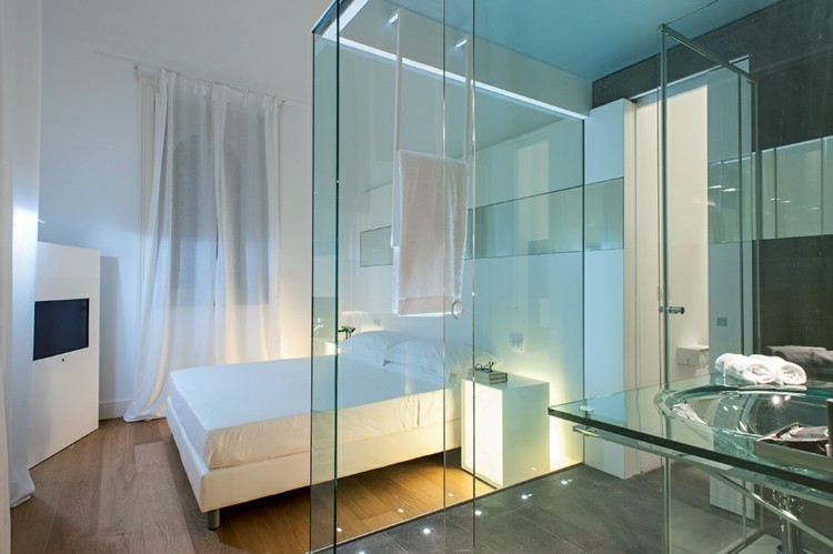 Cuartos de baño acristalados en el dormitorio - 25 ideas