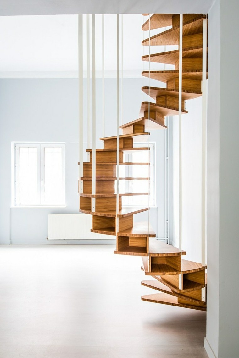 Escaleras colgantes vs. escaleras suspendidas
