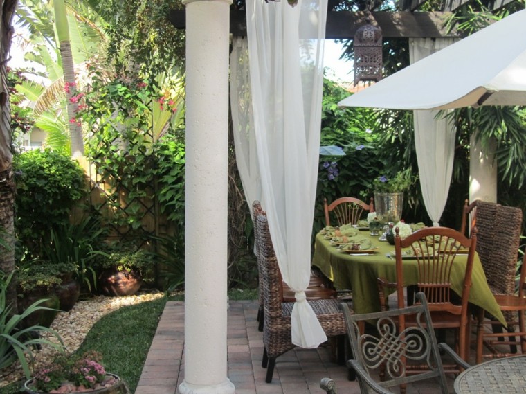 Cortinas, la solución que hará tu pérgola diferente. Decoración interior Patio Suelo
