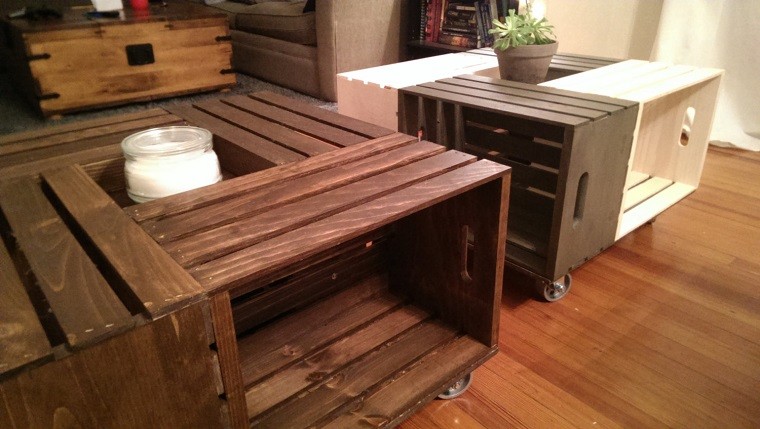 Muebles reciclados hechos con cajas de frutas