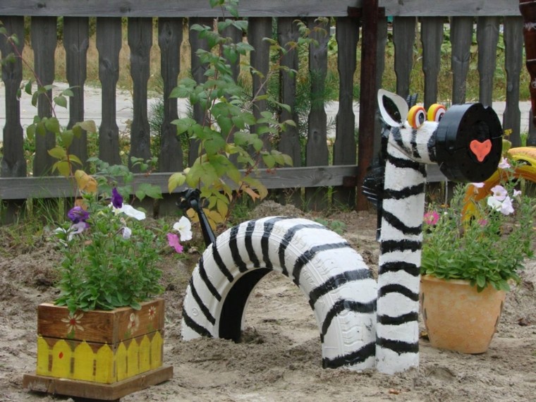 Reciclaje creativo, 50 ideas geniales para un patio diferente.