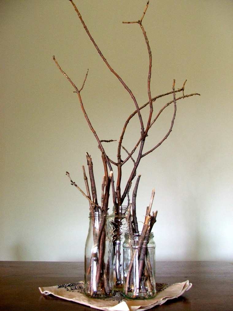 Arboles: ideas de decoraciones hechas por ramas Ramas secas con flores
