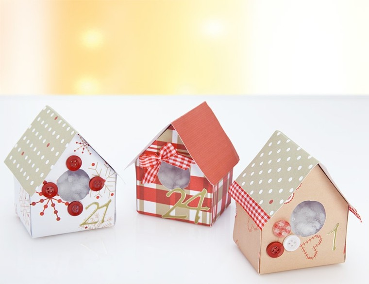 Calendario de adviento, ideas creativas para la navidad. Cerca creativo Casas De