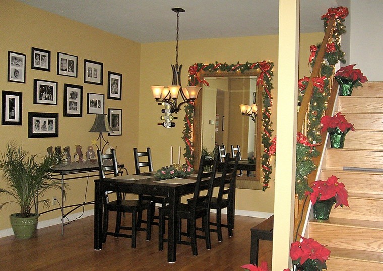 Ideas para decorar escaleras,75 propuestas para navidad.