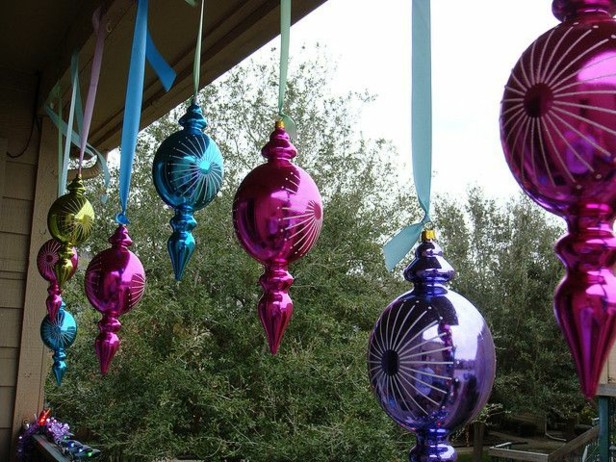 Decorar terrazas y balcones en navidad 25 ideas Balcon idées Barandas
