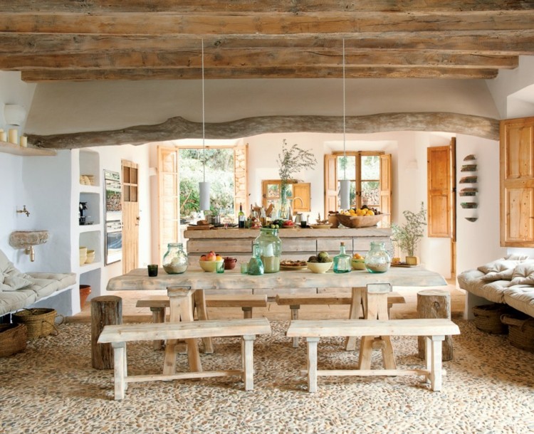 Decoracion rustica, interiores cálidos de acentos naturales.