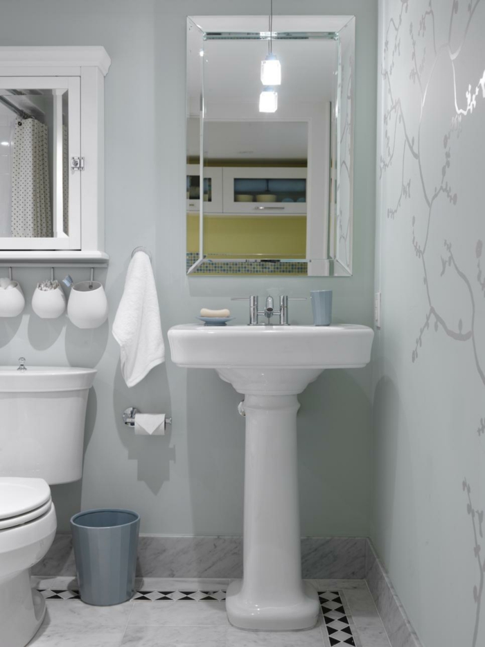 Como decorar un baño pequeño y sencillo económicamente.