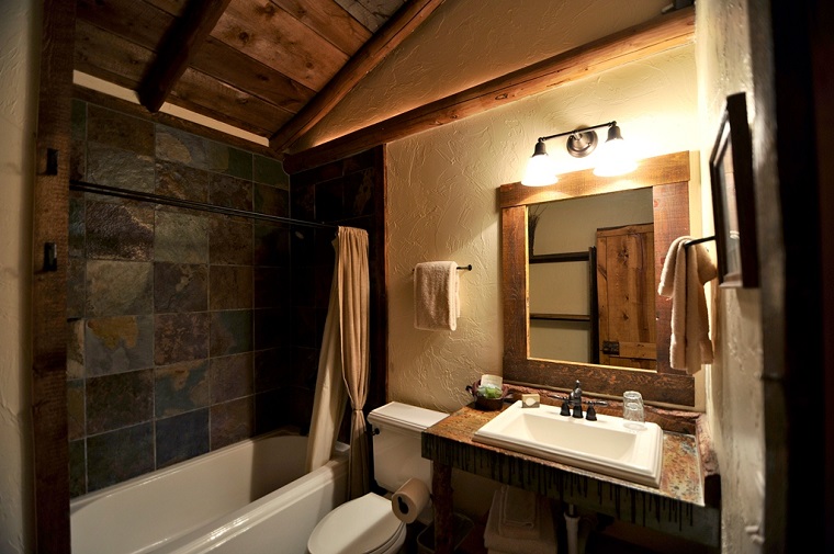 Baño rustico con piedra ~ dikidu.com