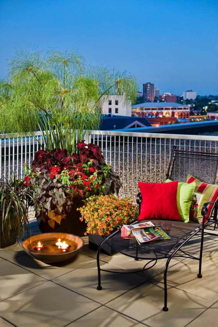 Flores bonitas y plantas para el balcón o la terraza Balcone Barandas creativo