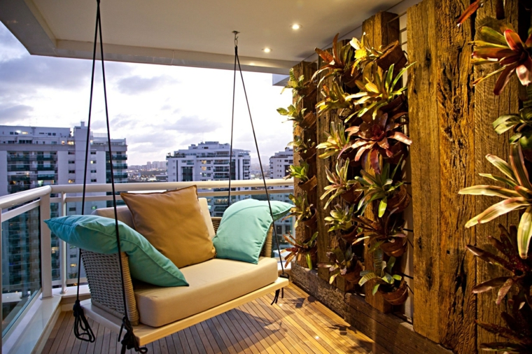 Decoracion para balcones soleados y agradables