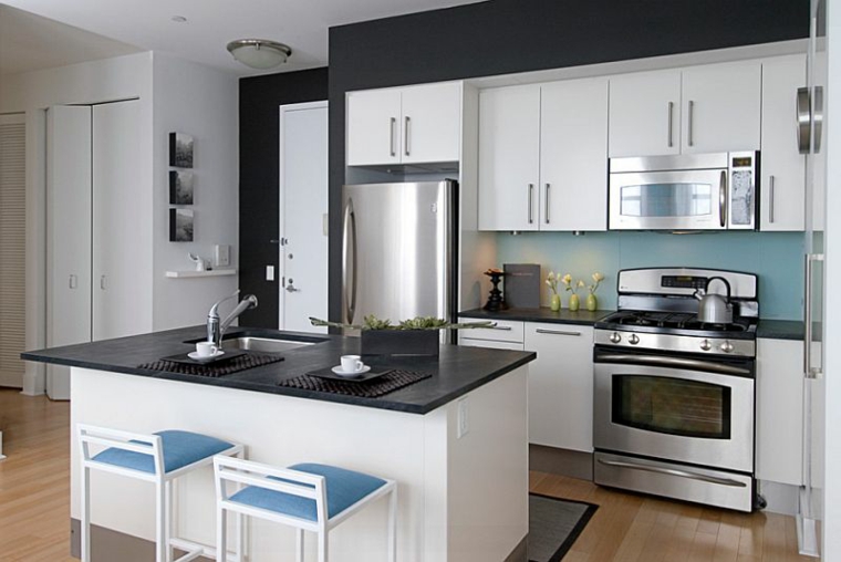 Cocina blanca y negra descubre la tendencia de este año Diseño de cocina empotrada