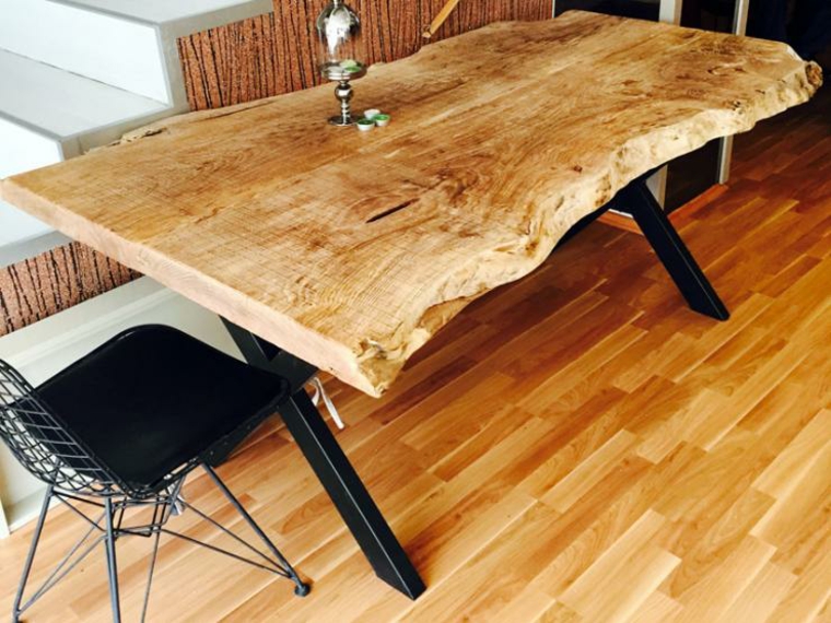 Mesas de madera un acento rústico para el comedor