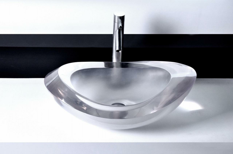 Lavabos de cristal para unos baños elegantes