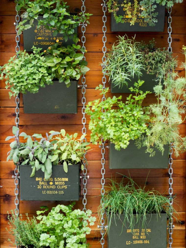 jardin vertical con algunas cadenas jardin vertical ecicladas cadenas independiente soluciones