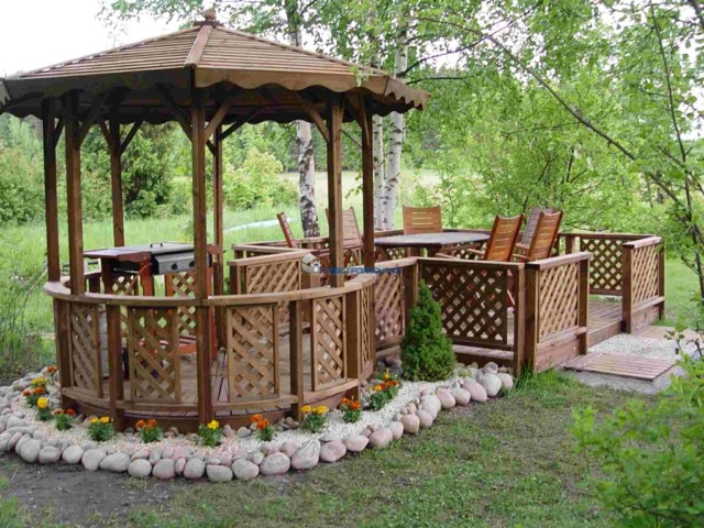 barbacoa bajo pergola idea genial jardin redonda