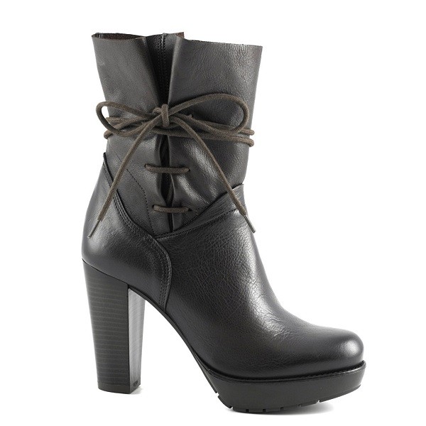 botas tacón piel negros
