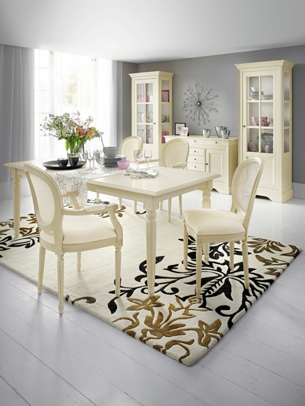Muebles de comedor en el salón para las cenas especiales Muebles de comedor en el salón para las cenas especiales