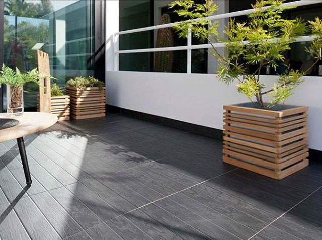 contenedore plantas madera mesa cristaleria moderno