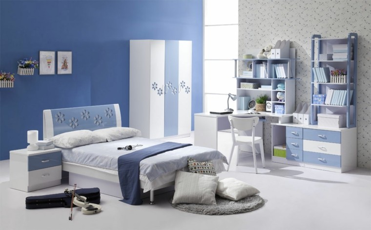 decoración dormitorio azul violín eléctrico