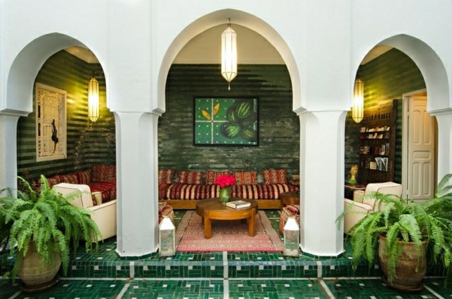 decoración árabe losetas verdes arcos