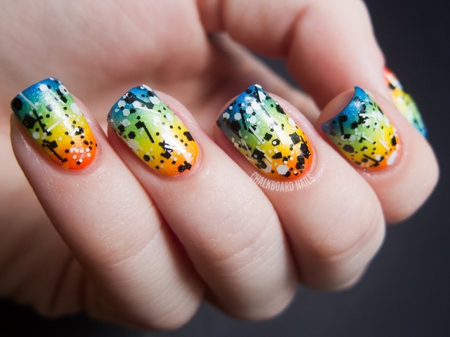 ideas uñas mezclas colores llamativos moderno interesante