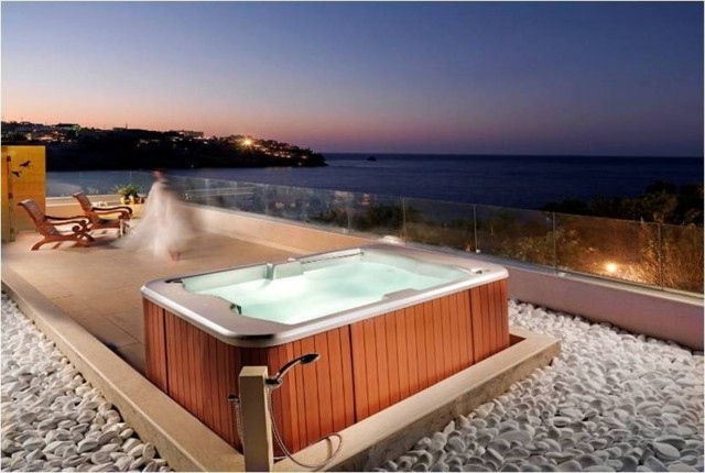 jacuzzi vista impresionante ducha piedras blancas