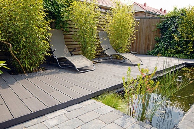 lago tumbonas jardin terraza plantas