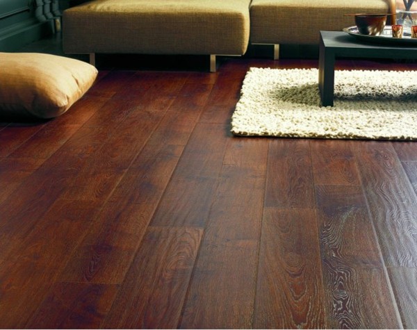laminado madera suelo salón pulido