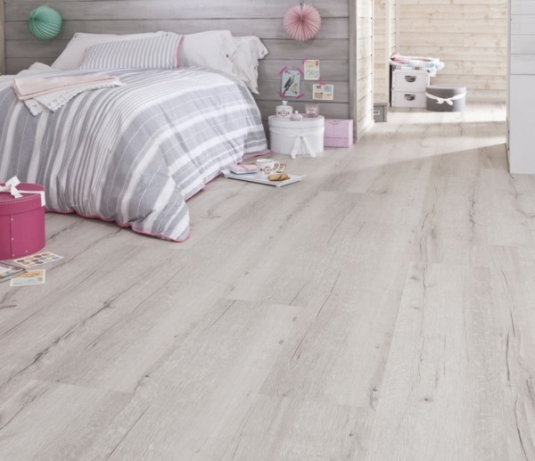 laminado placas grandes blancas dormitorio