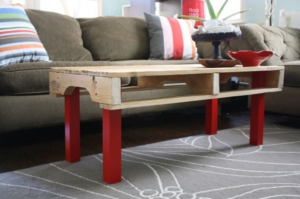 mesa alta patas rojas madera