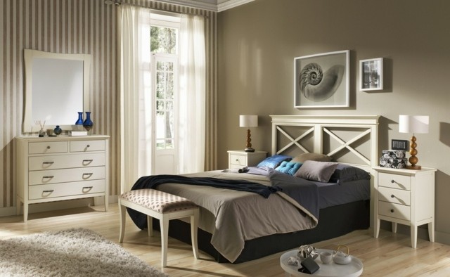 mobiliario marron calido estilo cortinas