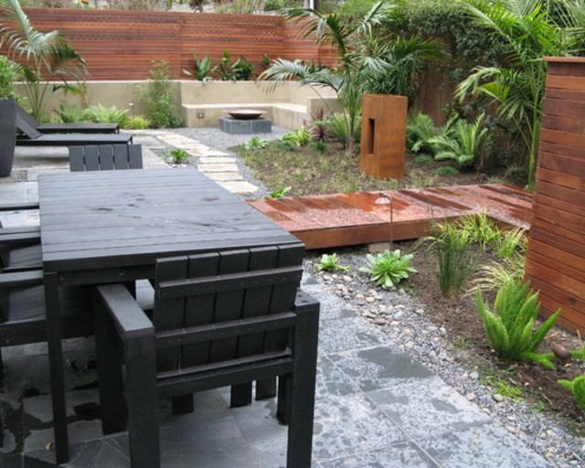 muro madera patio jardin muebles