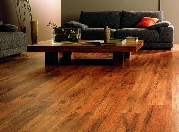 parquet madera suelo salón naranja
