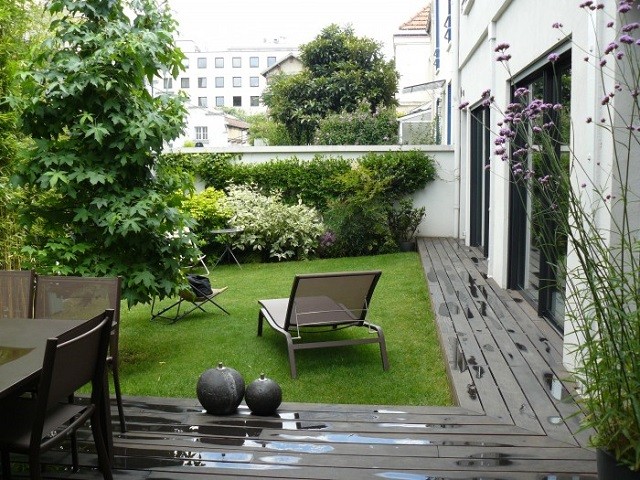 plantas madera mesa cesped moderno muebles